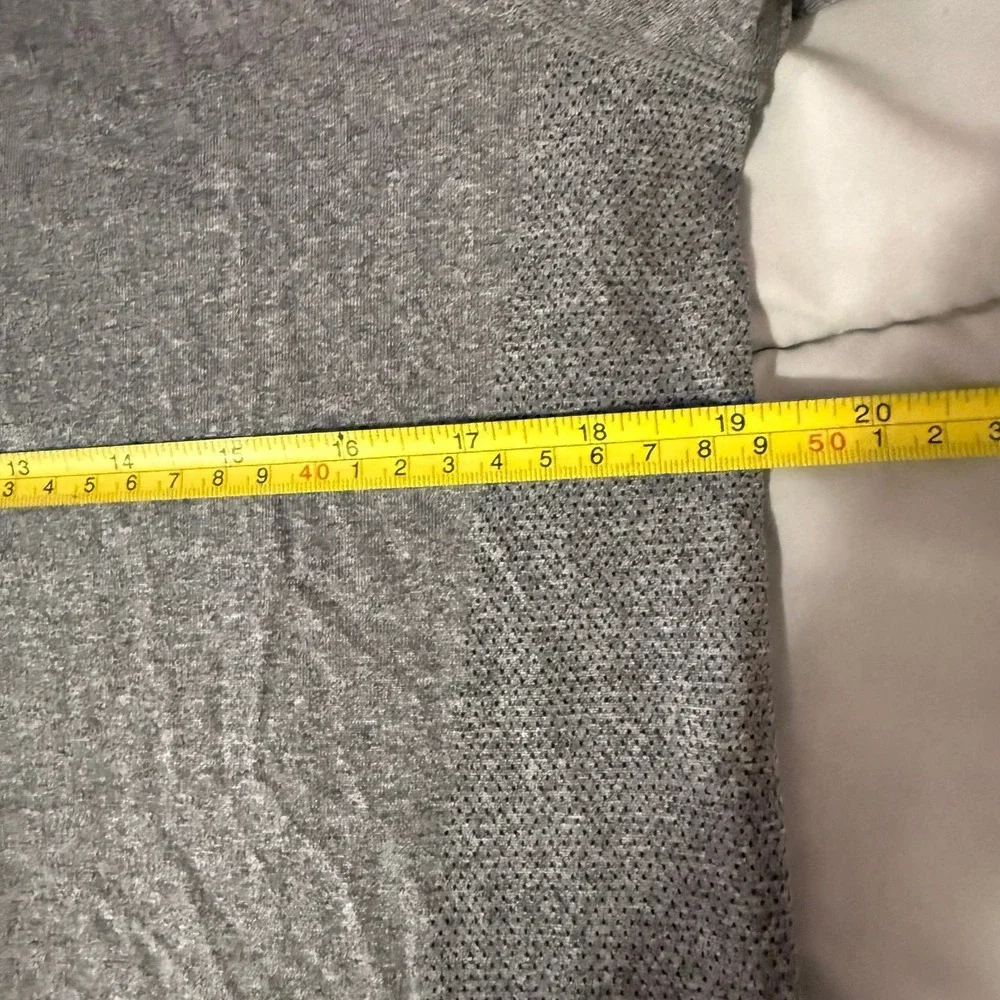 Lululemon Shirt Mens med Gray Henley Long Sleeve Athletic‎ Training Tee Gym Top